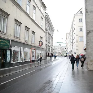 Appartement Heart Of Vienna- Next To Albertina, Wenen